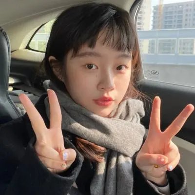 地铁女孩
